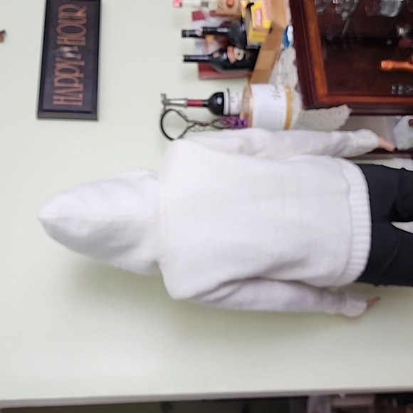 Sweater - Picture 6 of 10